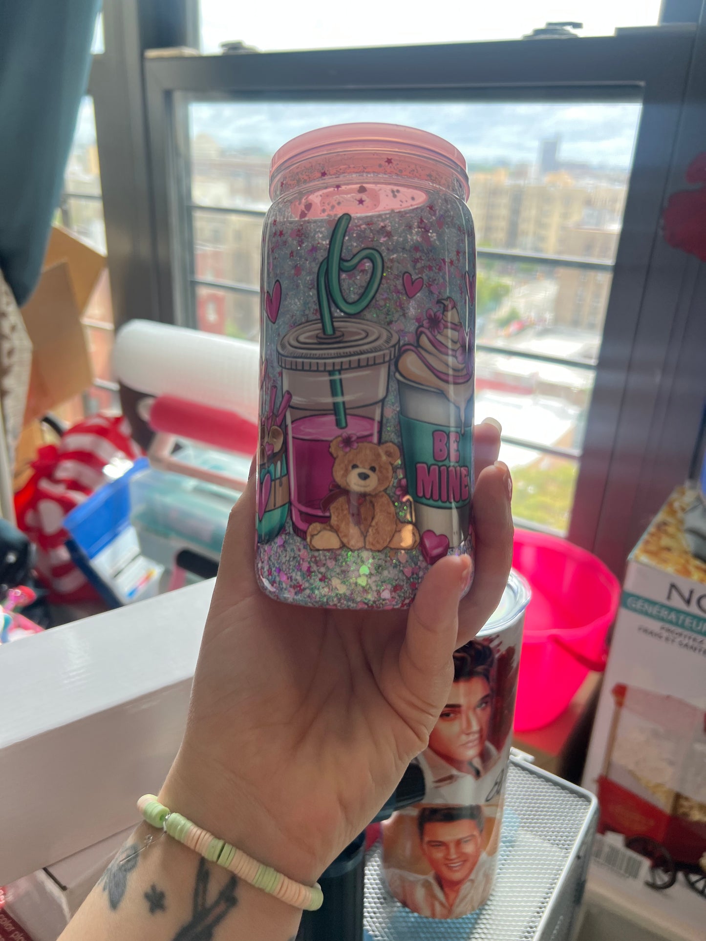 Glitter snow globe