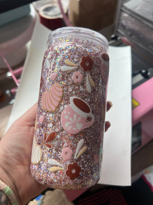 Glitter snow globe